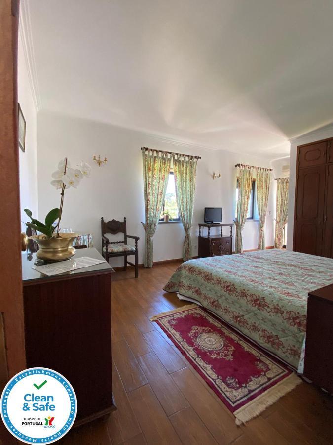 Guest House Toca Dos Grilos Ештуріл Екстер'єр фото