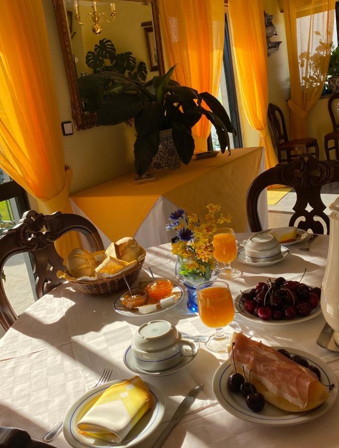 Guest House Toca Dos Grilos Ештуріл Екстер'єр фото